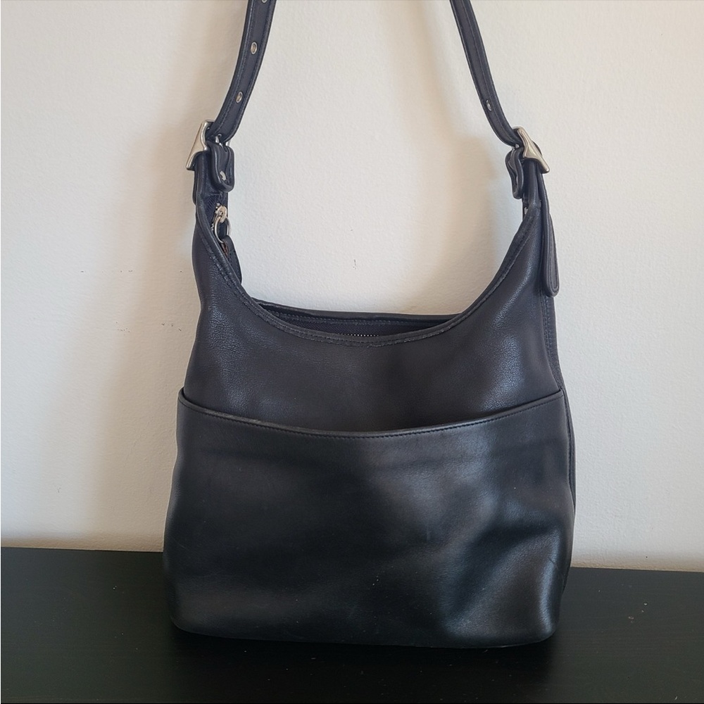 Reposh - Vintage Coach Legacy 9058 Black Leather Shoulder Bag